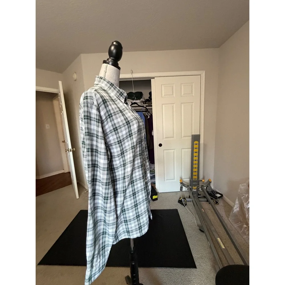 Banana Republic XL Slim Fit Plaid Button Down Shirt Green Light pink Long Sleeve